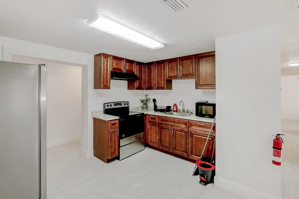 Coliving in Grant Park Tampa - East Tampa, Tampa