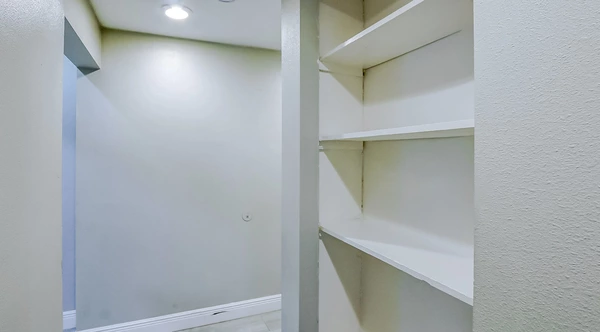 Coliving in Live Oaks Square - East Tampa, Tampa