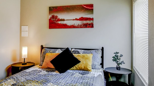 Coliving in Live Oaks Square - East Tampa, Tampa