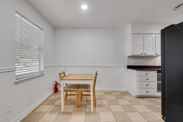 Coliving in Central Arlington - Arlington, Dallas