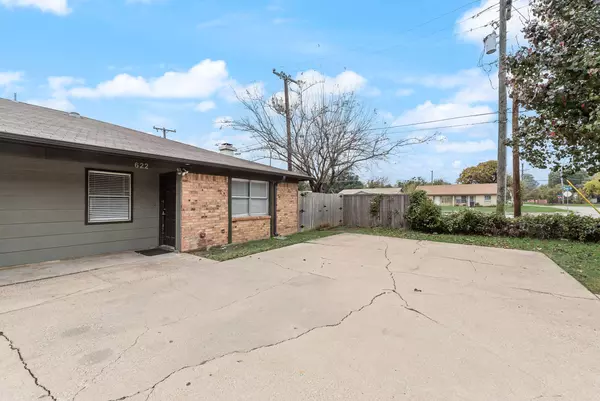 Coliving in Central Arlington - Arlington, Dallas