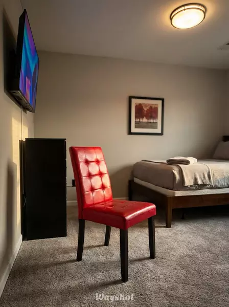 Coliving in Hickory Ridge - East Charlotte, Charlotte