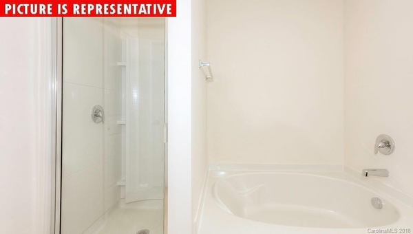 Coliving in Oakdale - North Charlotte, Charlotte