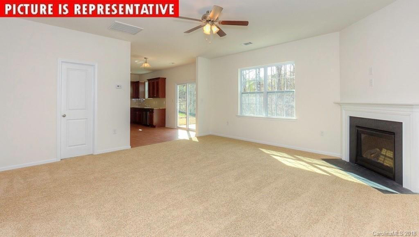 Coliving in Oakdale - North Charlotte, Charlotte