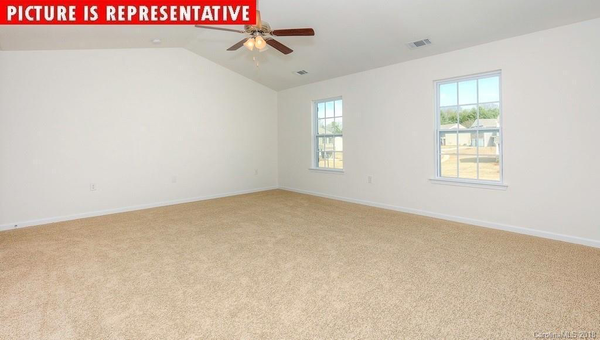 Coliving in Oakdale - North Charlotte, Charlotte