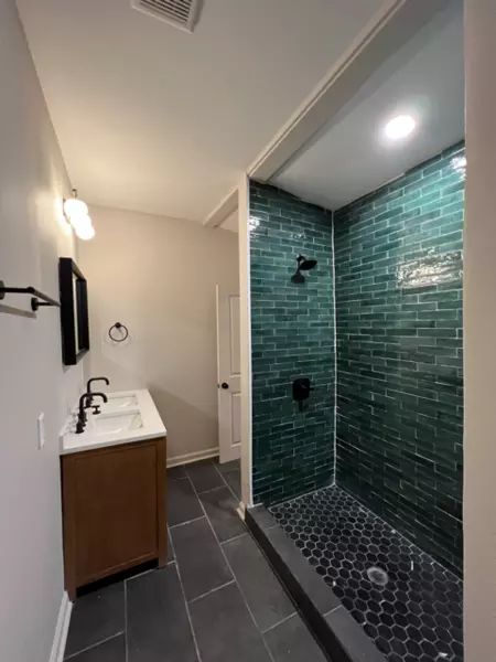 Coliving in Downtown Durham - Durham, Raleigh