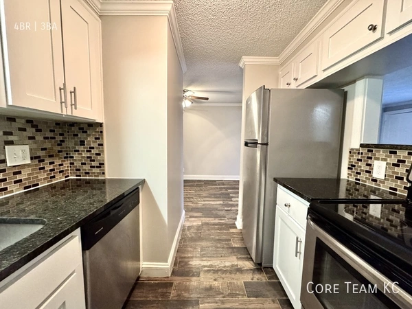 4 bedrooms apartment for rent in Country Club Plaza - KCMO, Kansas City