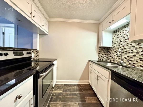 4 bedrooms apartment for rent in Country Club Plaza - KCMO, Kansas City