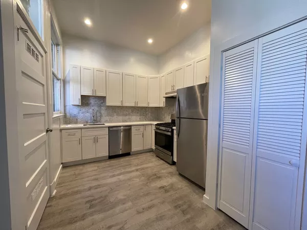 2 bedrooms apartment for rent in Chinatown SF - San Francisco, San Francisco