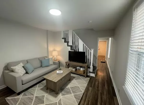 2 bedrooms apartment for rent in West Mount Airy - Nw Philadelphia, Philadelphia