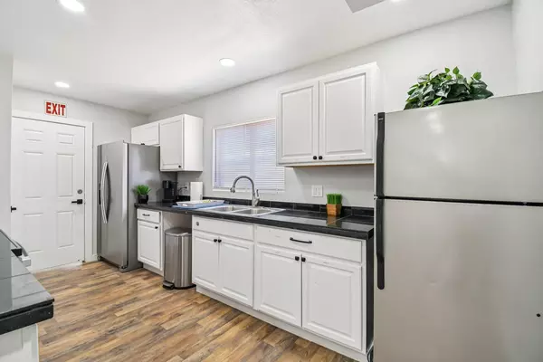 Coliving in Glendale - NW Valley, Phoenix