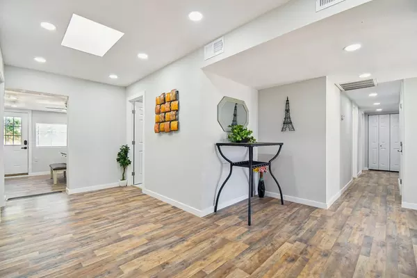 Coliving in Glendale - NW Valley, Phoenix