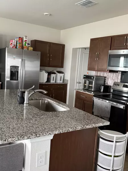 Coliving in Poinciana - South Orlando, Orlando