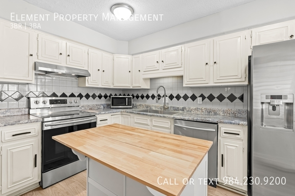 3 bedrooms apartment for rent in Six Forks - North Raleigh, Raleigh