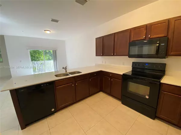 3 bedrooms apartment for rent in Sweetwater - Miami Dade, Miami