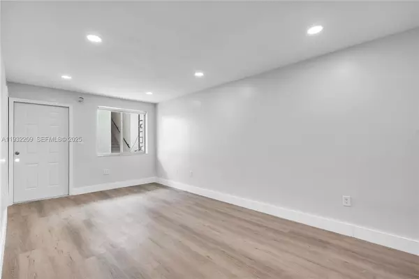 2 bedrooms apartment for rent in Upper East Side - Miami, Miami