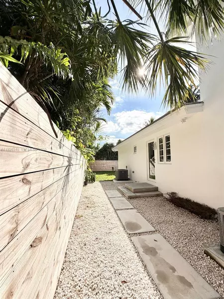 2 bedrooms apartment for rent in Upper East Side - Miami, Miami