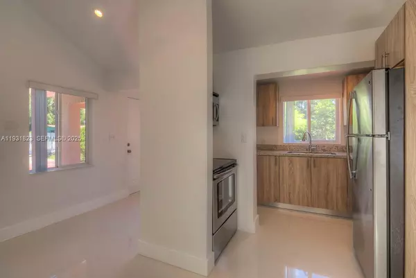 3 bedrooms apartment for rent in North Miami Beach - Miami Dade, Miami