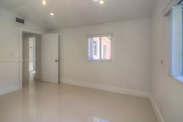 3 bedrooms apartment for rent in North Miami Beach - Miami Dade, Miami