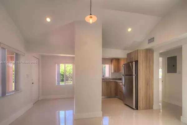 3 bedrooms apartment for rent in North Miami Beach - Miami Dade, Miami