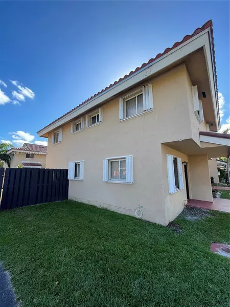 2 bedrooms apartment for rent in Westchester FL - Miami Dade, Miami