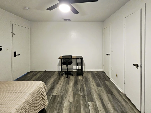 Coliving in Land O' Lakes - North Tampa, Tampa