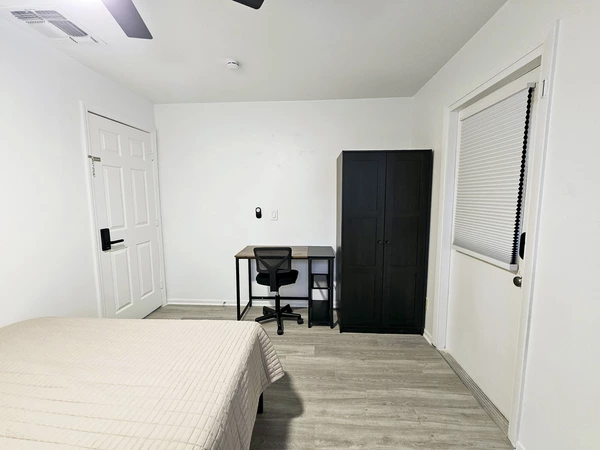 Coliving in Land O' Lakes - North Tampa, Tampa