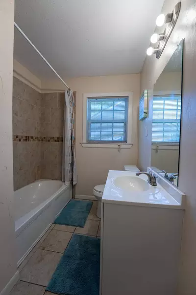 Coliving in Haltom City - Forth Worth, Dallas