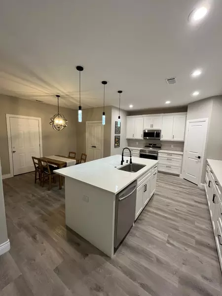 Coliving in West Arlington - Arlington, Dallas