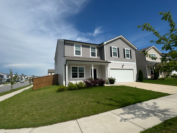 Coliving in Bryson Village - Outer Triangle, Raleigh