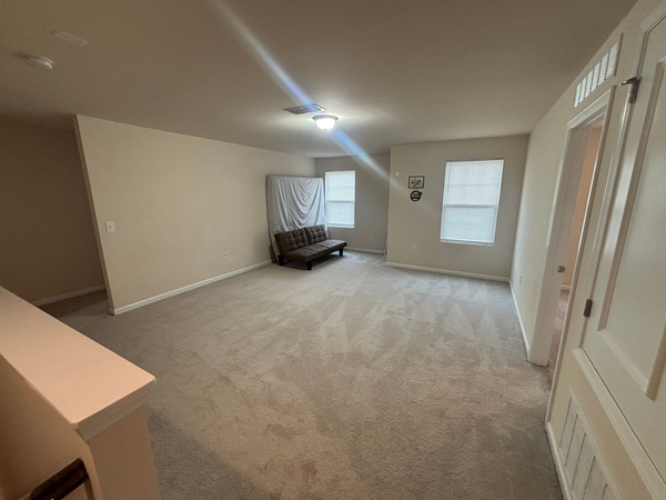 Coliving in Bryson Village - Outer Triangle, Raleigh
