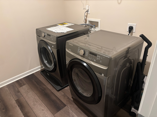 Coliving in Bryson Village - Outer Triangle, Raleigh