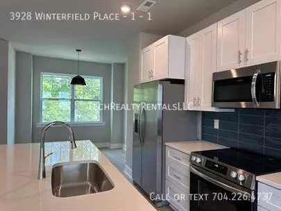 3 bedrooms apartment for rent in Windsor Park - East Charlotte, Charlotte