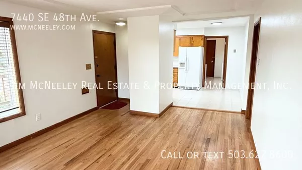 3 bedrooms apartment for rent in Brentwood-Darlington - SE Portland, Portland