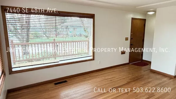 3 bedrooms apartment for rent in Brentwood-Darlington - SE Portland, Portland
