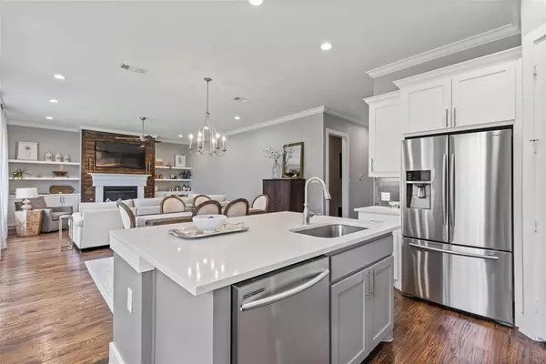 5 bedrooms apartment for rent in Casa View - Ne Dallas, Dallas