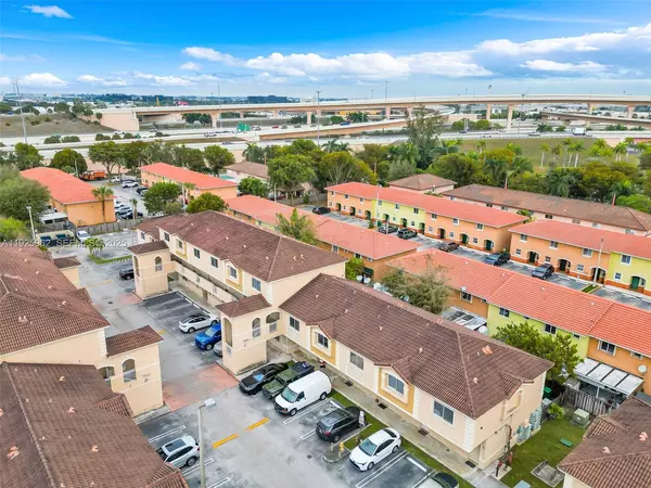 2 bedrooms apartment for rent in Westchester FL - Miami Dade, Miami