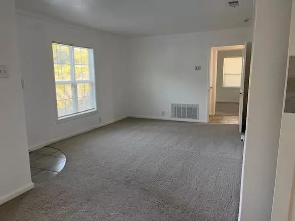 2 bedrooms apartment for rent in Casa View - Ne Dallas, Dallas