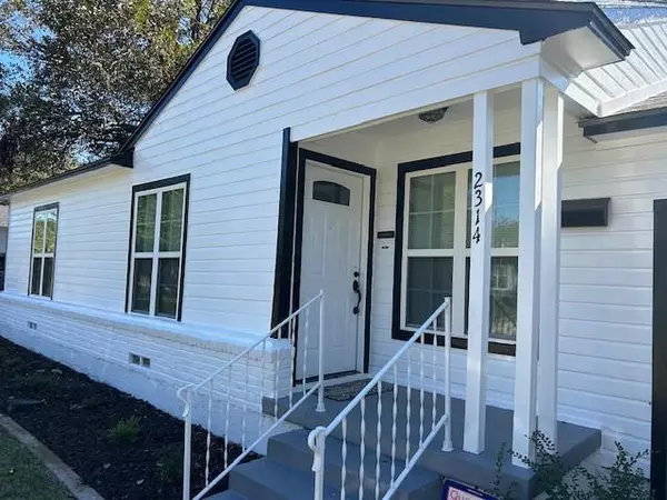 2 bedrooms apartment for rent in Casa View - Ne Dallas, Dallas