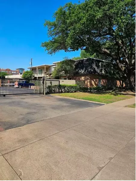 2 bedrooms apartment for rent in West Dallas - Sw Dallas, Dallas
