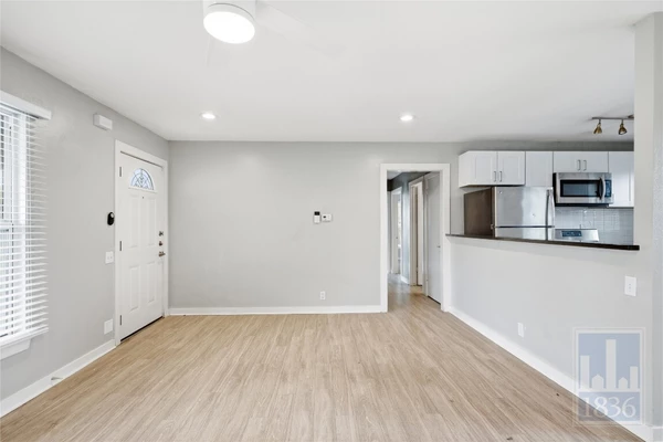 3 bedrooms apartment for rent in Windsor Park - East Austin, Austin