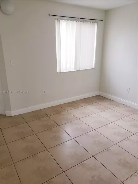 2 bedrooms apartment for rent in Westchester FL - Miami Dade, Miami