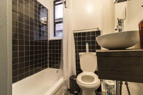 Coliving in Alphabet City - Manhattan, New York