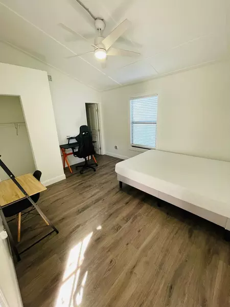 Coliving in Kenwood - Clearwater-St. Petersburg, Tampa