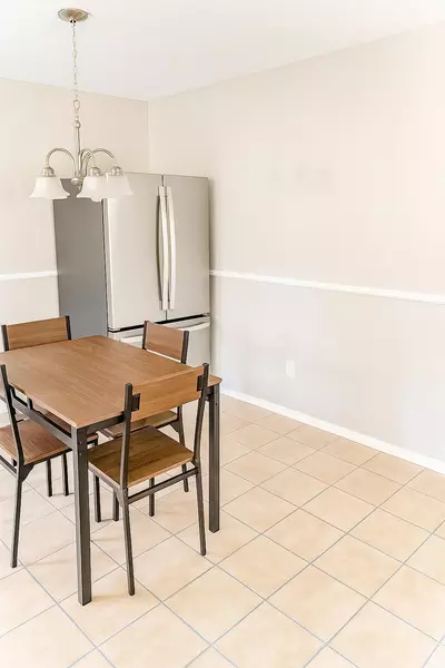 Coliving in Seffner - East Tampa, Tampa