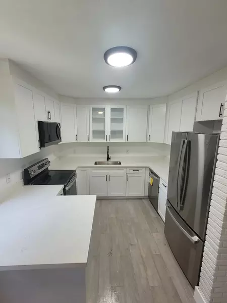 Coliving in Hollywood Fl - Broward County, Miami