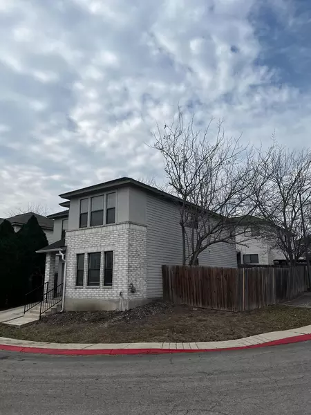 Coliving in Northwest Side - West SATX, San Antonio