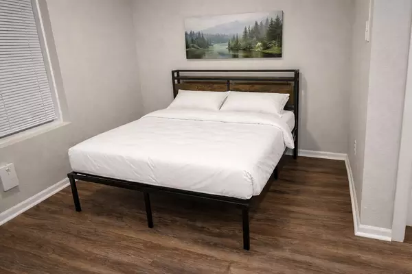 Coliving in Midtown-Westport - KCMO, Kansas City