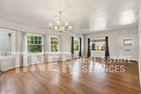 5 bedrooms apartment for rent in Curtis Park - SE SAC, Sacramento