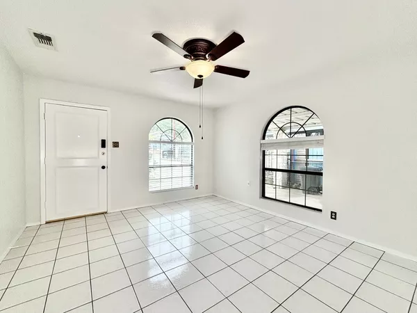 4 bedrooms apartment for rent in Inner West Side - West SATX, San Antonio